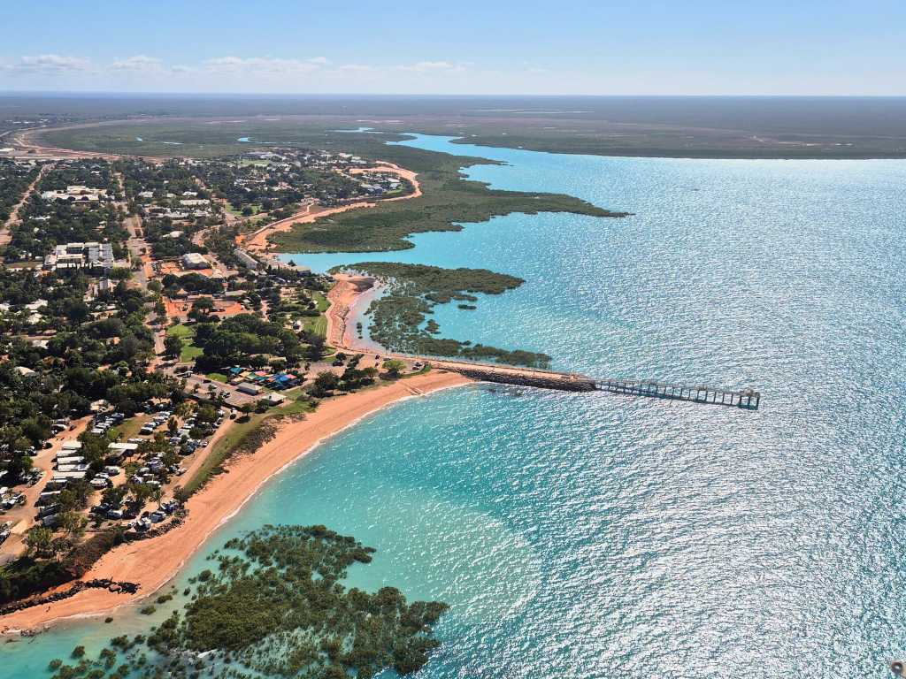 Pearls & Coast Flight & Willie Creek Pearl Farm Tour ex Broome