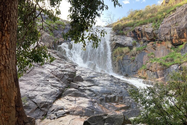 Waterfalls and Rock Hopping Kids Adventure Hike in Lesmurdie