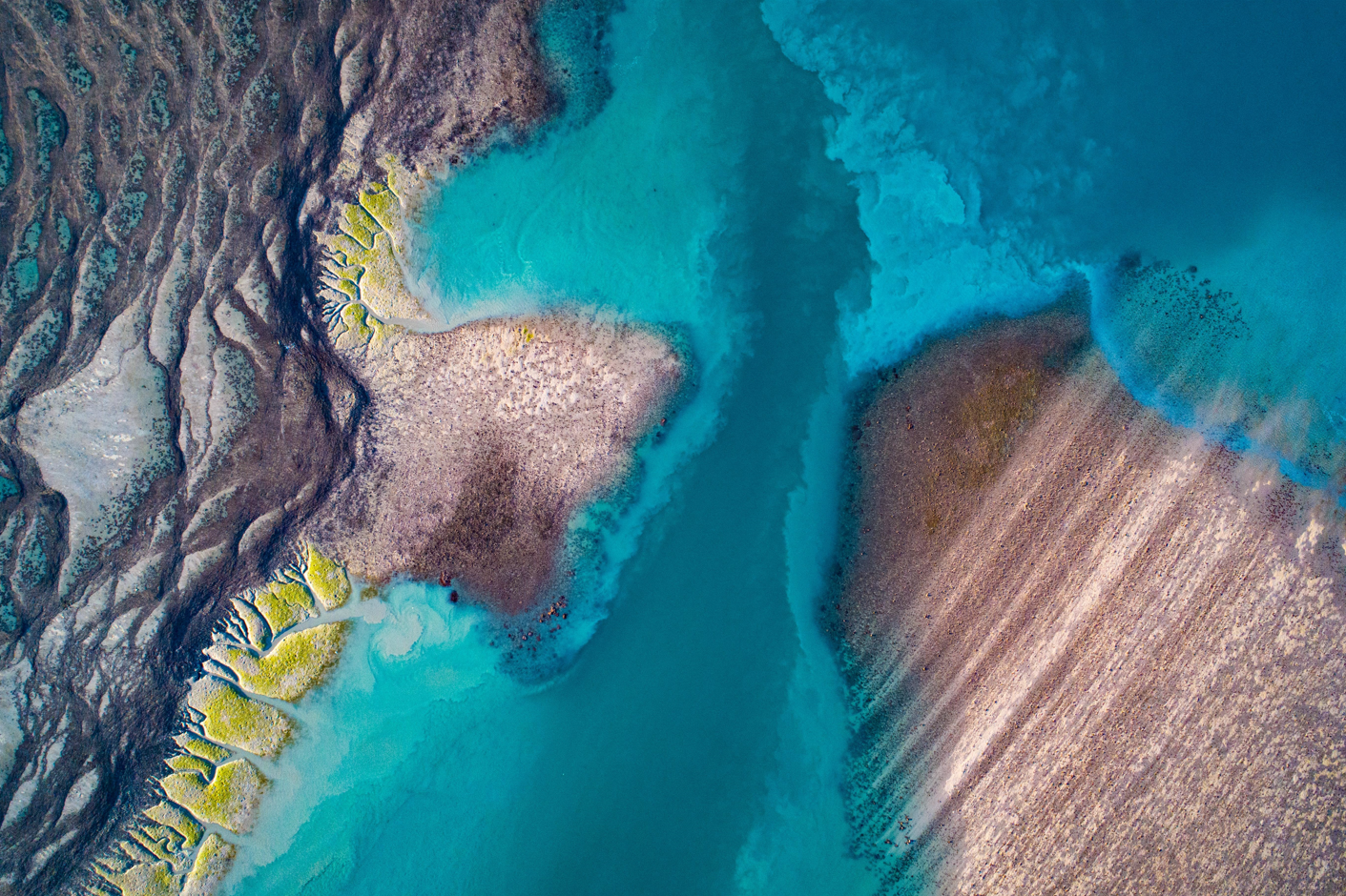 BME-MHFD | Montgomery Reef & Horizontal Falls Discoverer (includes landing, boat tour & lunch) ex Broome