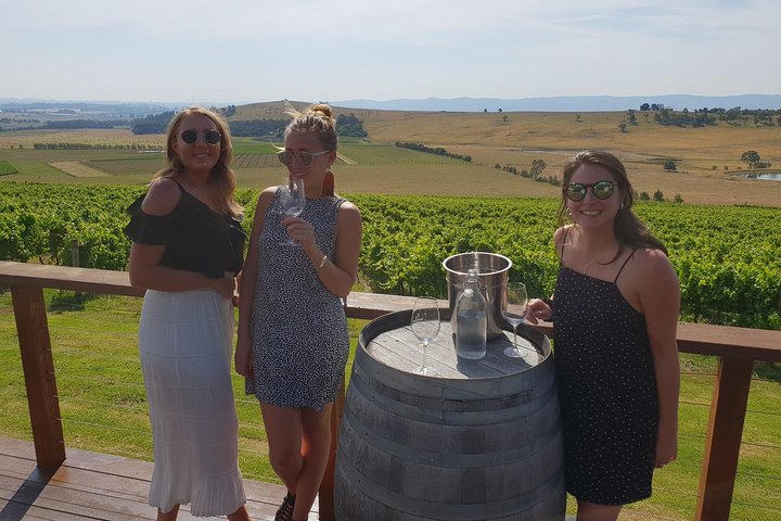 Canberra – Southern Highlands Winery Tour