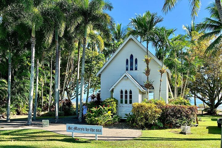 Fantastic Port Douglas Self-Guided Audio Tour