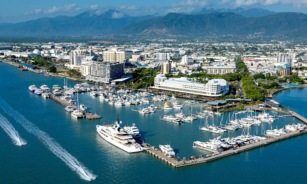 Cairns City 10 Minute Scenic Flight