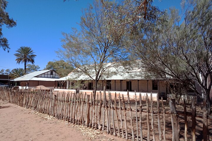 Private Cultural and Historical Painted Desert Tour in Hermannsburg