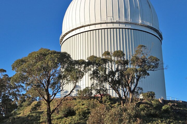 Australia’s Largest Telescope: A Self-Guided Tour of Siding Spring Observatory