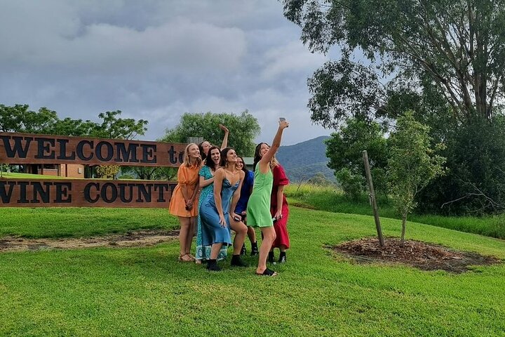Hunter Valley Private Tour including wine, chocolate, cheese, vodka, gin tasting