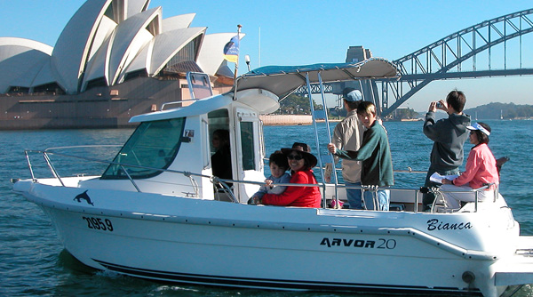 Self Drive Boat Hire Arvor 20 No license Required for up to 8 persons