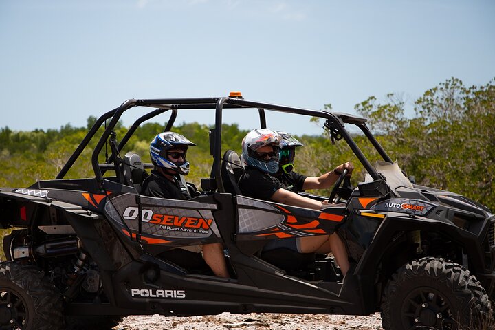 Octopussy 1.5 Hour Off-road Tour in Darwin (3 People in a 4 Seater Vehicle)