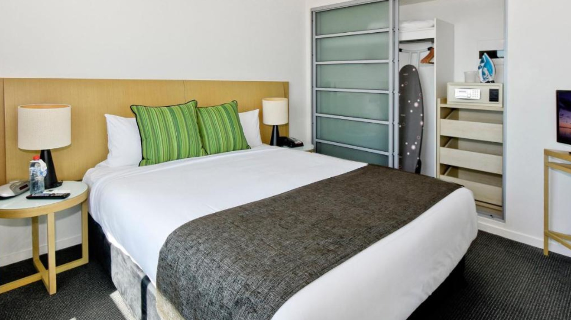 60 sqm One Bedroom at Darwin Harbour Suite