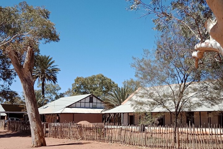 Historical tour in Hermannsburg from Alice Springs