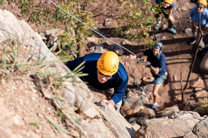 Rock Climb and Abseil - Onkaparinga River National Park