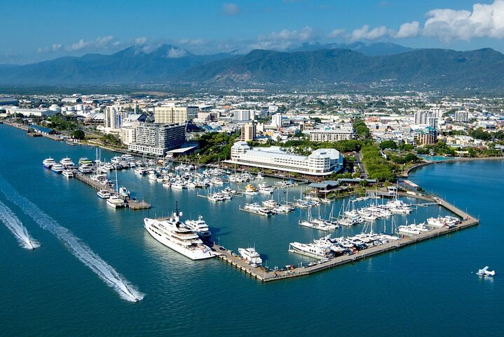 Zoom Around Cairns - 10 min City Scenic Flight