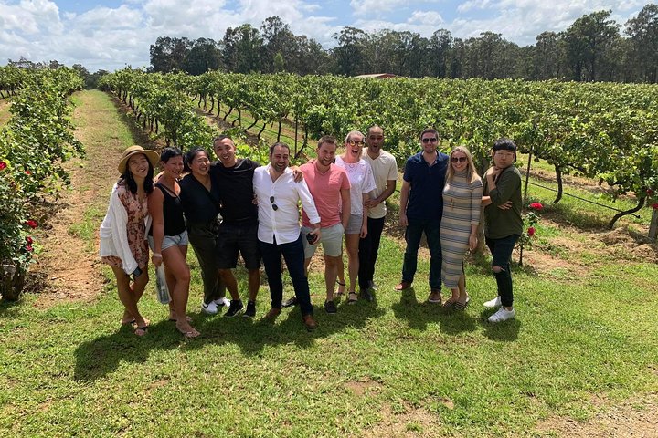 Hunter Valley Exclusive Kangaroo and Wine Tasting Experience