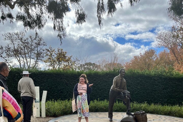 Hunter Valley Exclusive Kangaroo and Wine Tasting Experience
