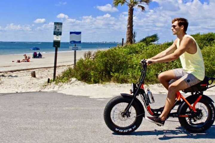 Experience E-bike at Byron Bay