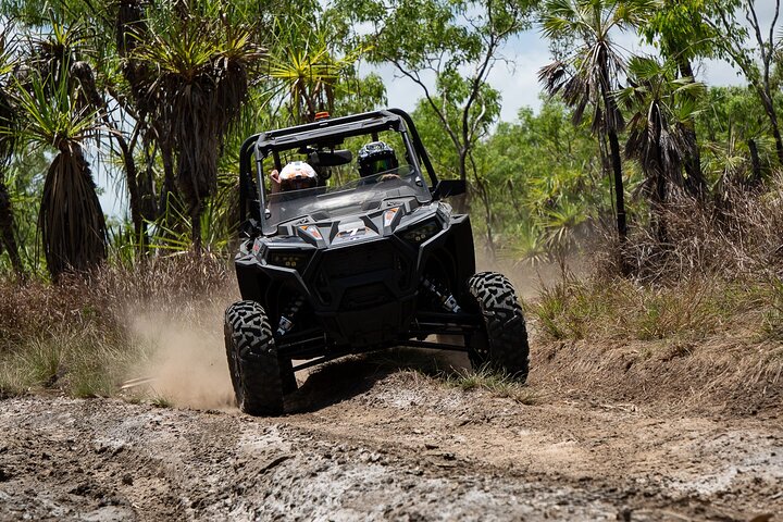 Skyfall 2 hour off-road tour in Darwin (3 people in a 4 seater vehicle)