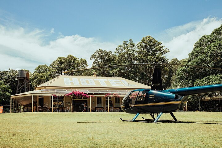 Private 90 Minutes Heli Lunch & Noosa Scenic