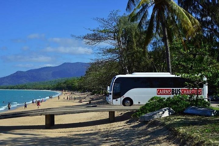 Cairns Arrival Transfer:Airport to City, Northern Beaches or Port Douglas Hotels