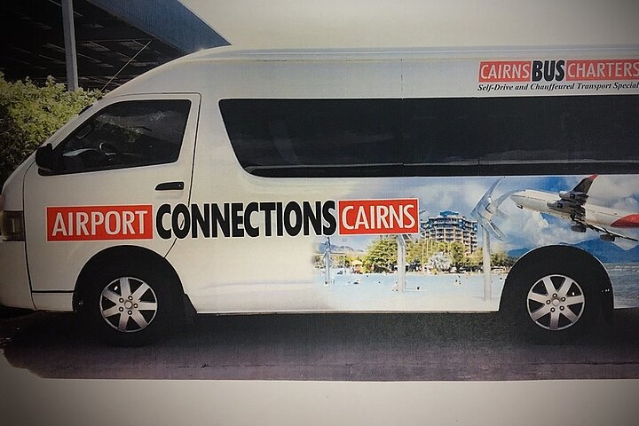 Cairns Arrival Transfer:Airport to City, Northern Beaches or Port Douglas Hotels