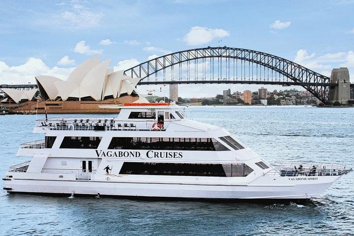 Easter Weekend 3-Hour Sydney Harbour Cruise Including Seafood & Carvery Lunch