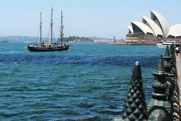 Morning or Afternoon Half-Day Sydney City Sightseeing Tour