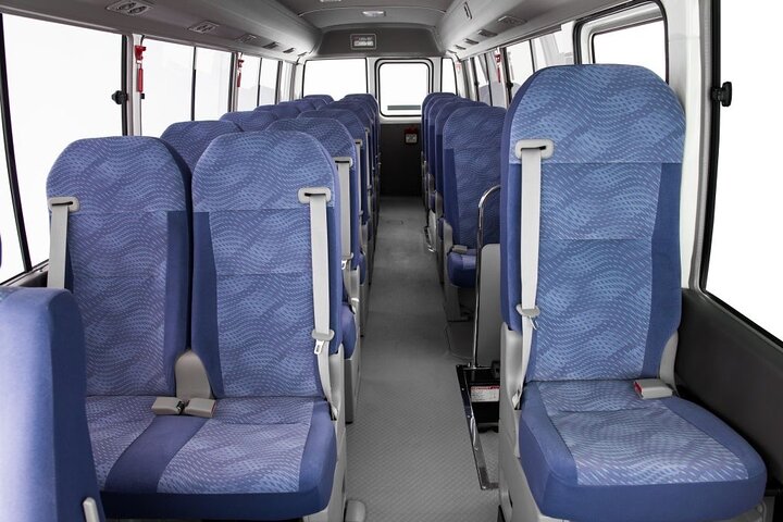 21 Seat Minibus | Brisbane Airport to Sunshine Coast Private Transfer