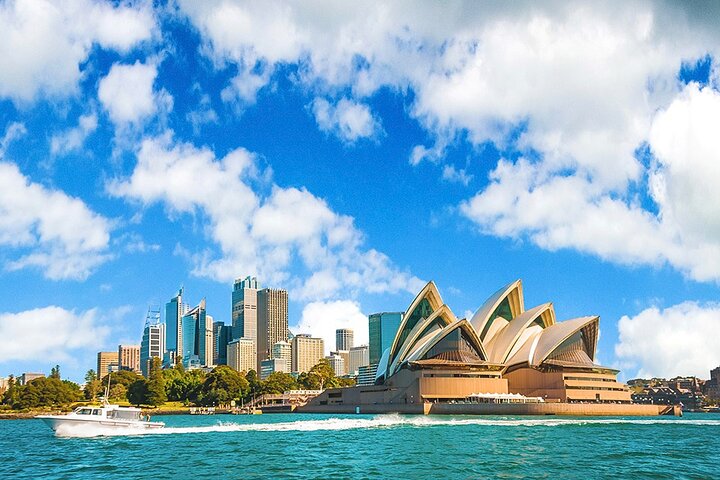 Easter Weekend 3-Hour Sydney Harbour Cruise Including Seafood & Carvery Lunch