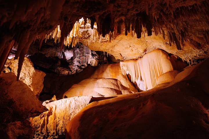 Jewel Cave Fully-guided Tour