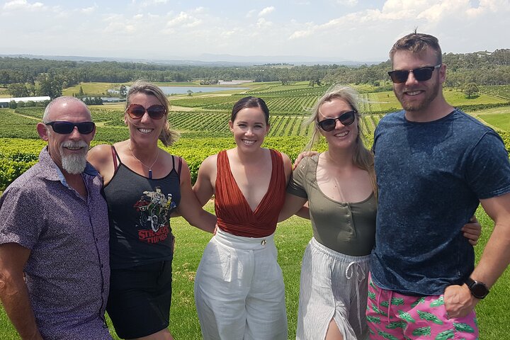 Hunter Valley Small Group Wine, Gin, Cheese & Chocolate Tour from Sydney