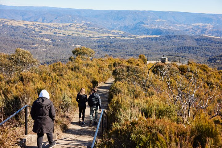 Blue Mountains Small-Group Tour from Sydney with Scenic World,Sydney Zoo & Ferry