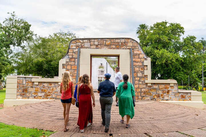 Margaret River Wine Tasting Tour on a Budget for Small Private Groups