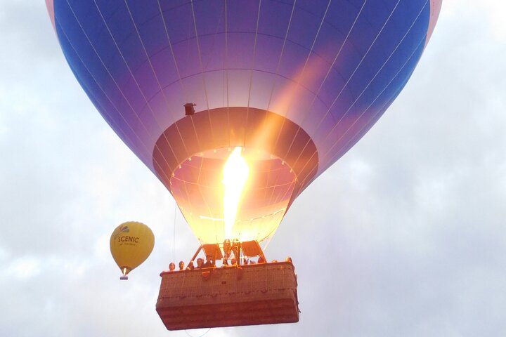 Springbrook, Natural Arch & Numinbah Valley + Hot Air Balloon with Breakfast