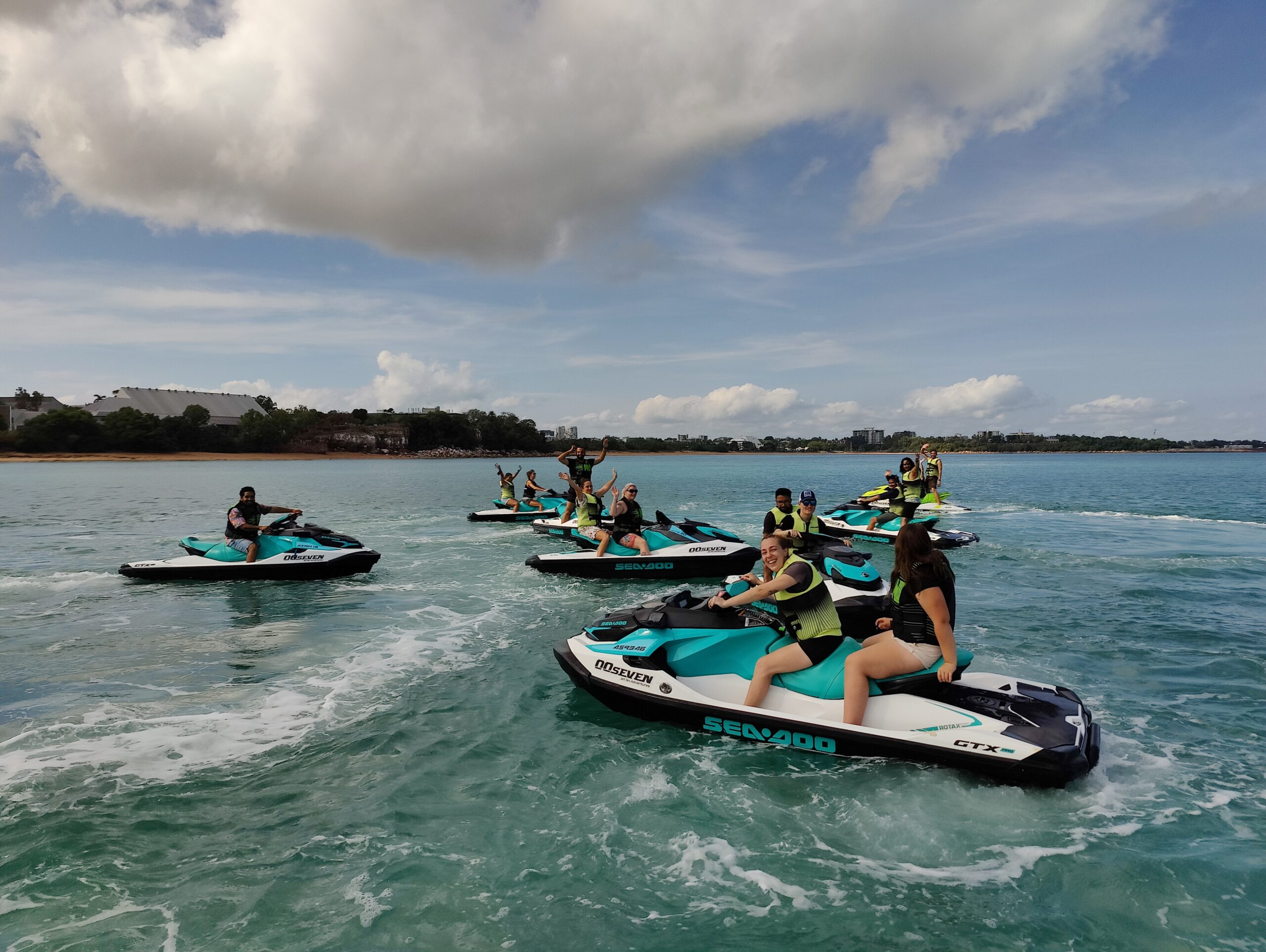 Thunderball Shipwreck Tour