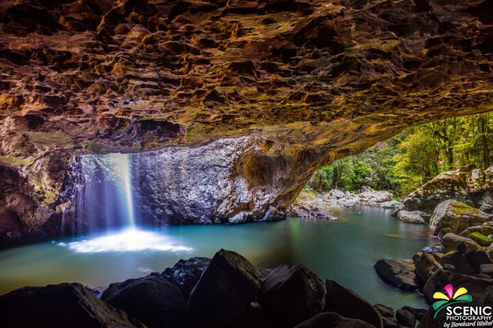 Springbrook, Natural Arch & Numinbah Valley + Hot Air Balloon with Breakfast