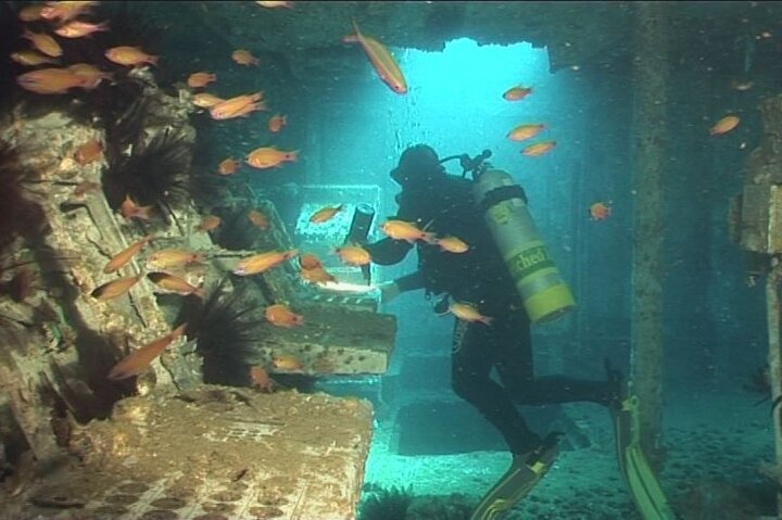 HMAS Brisbane Double Dive