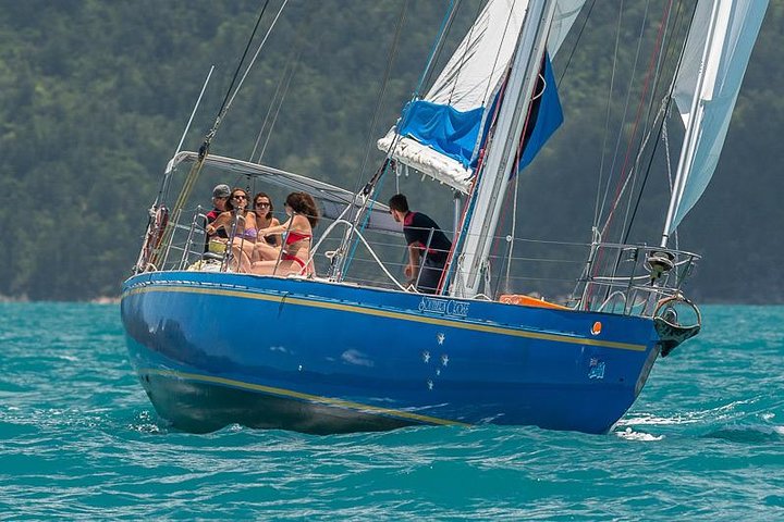 Southern Cross Langford Reef Whitsundays Sail