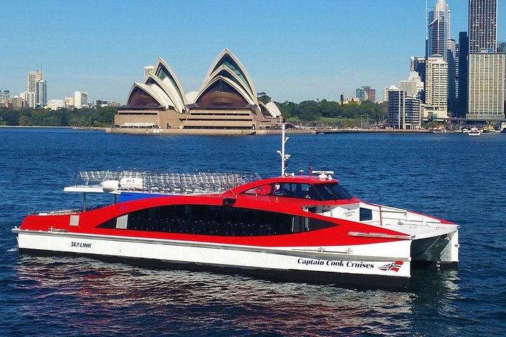 Sydney Hop-on-Hop-off Cruise and Whale Watching Cruise