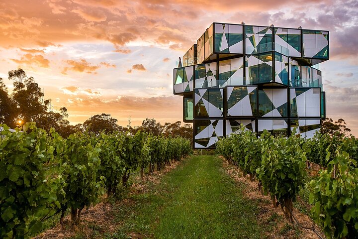 Adelaide Hills, Hahndorf and McLaren Vale Tour