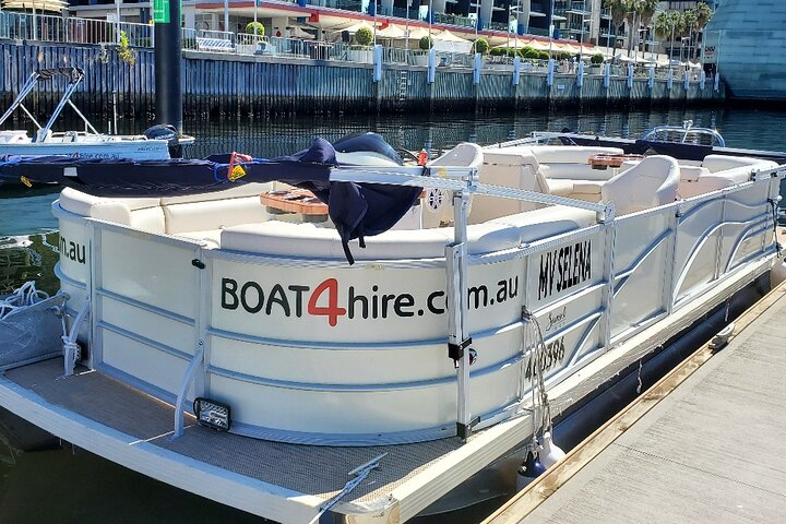 Pontoon Boat Hire Melbourne