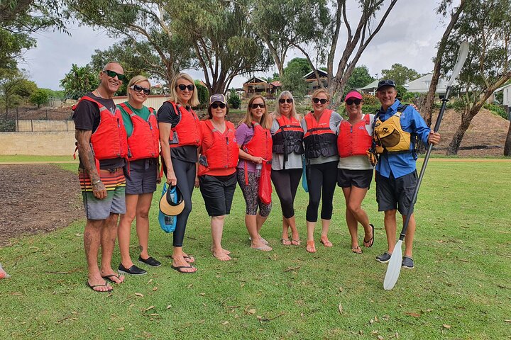 Mandoon Winery and Kayak Tour with wine tasting