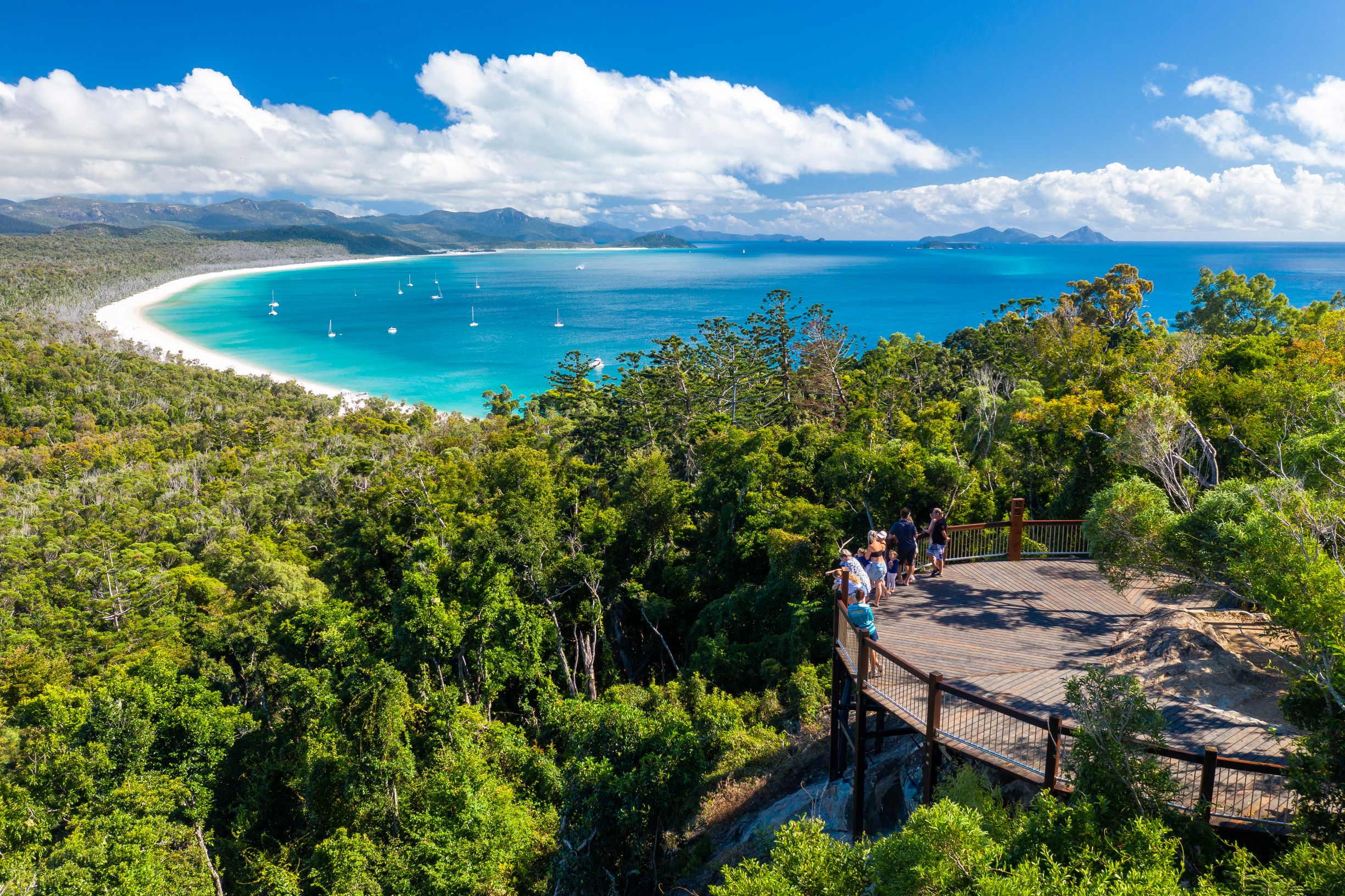 Daydream Island Southern Lights tour