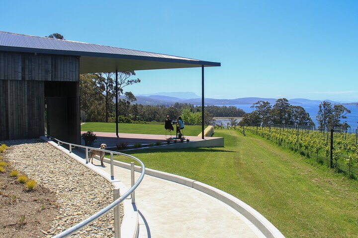 Private Wine & Beverage Tours in Tasmania