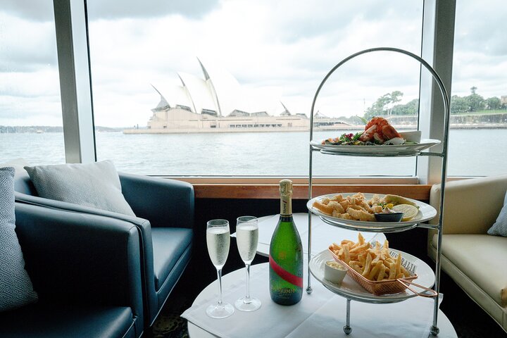 Sydney Mumm Champagne Harbour Bar Cruise