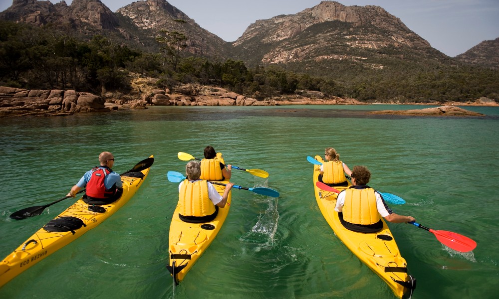 Guided Kayak in Freycinet National Park – 3 Hours