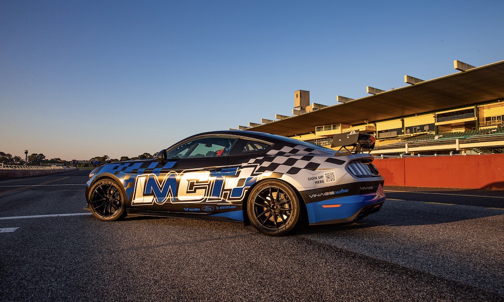 V8 Mustang 4 Lap Drive Racing Experience - Melbourne