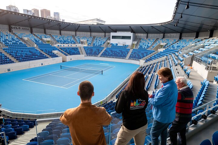 Half-Day Sports Lovers Bus Tour of Melbourne with Tour Options