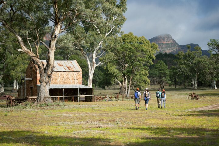 Flinders Ranges 5 Day 'Pack Free' Hiking Tour