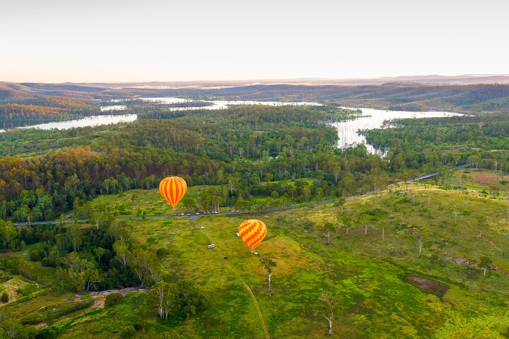 Gold Coast HotAir Balloon + Vineyard Breakfast + Transfers