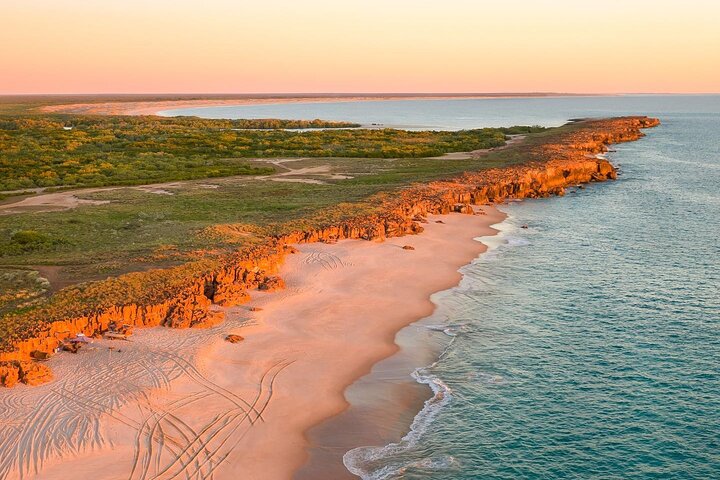 Full-Day Ocean Safari Cruise with Gourmet Lunch from Cable Beach