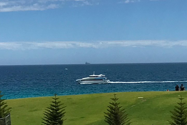 1.5-Hour Perth Coastal Cruise