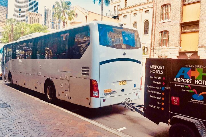 Sydney Airport to Sydney CBD shared ride seat in vehicle shuttle transfer